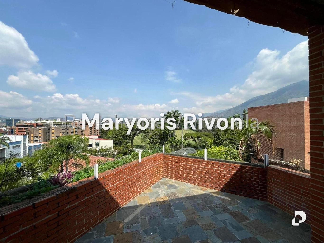 Penthouse en Campo Alegre, Caracas – 3