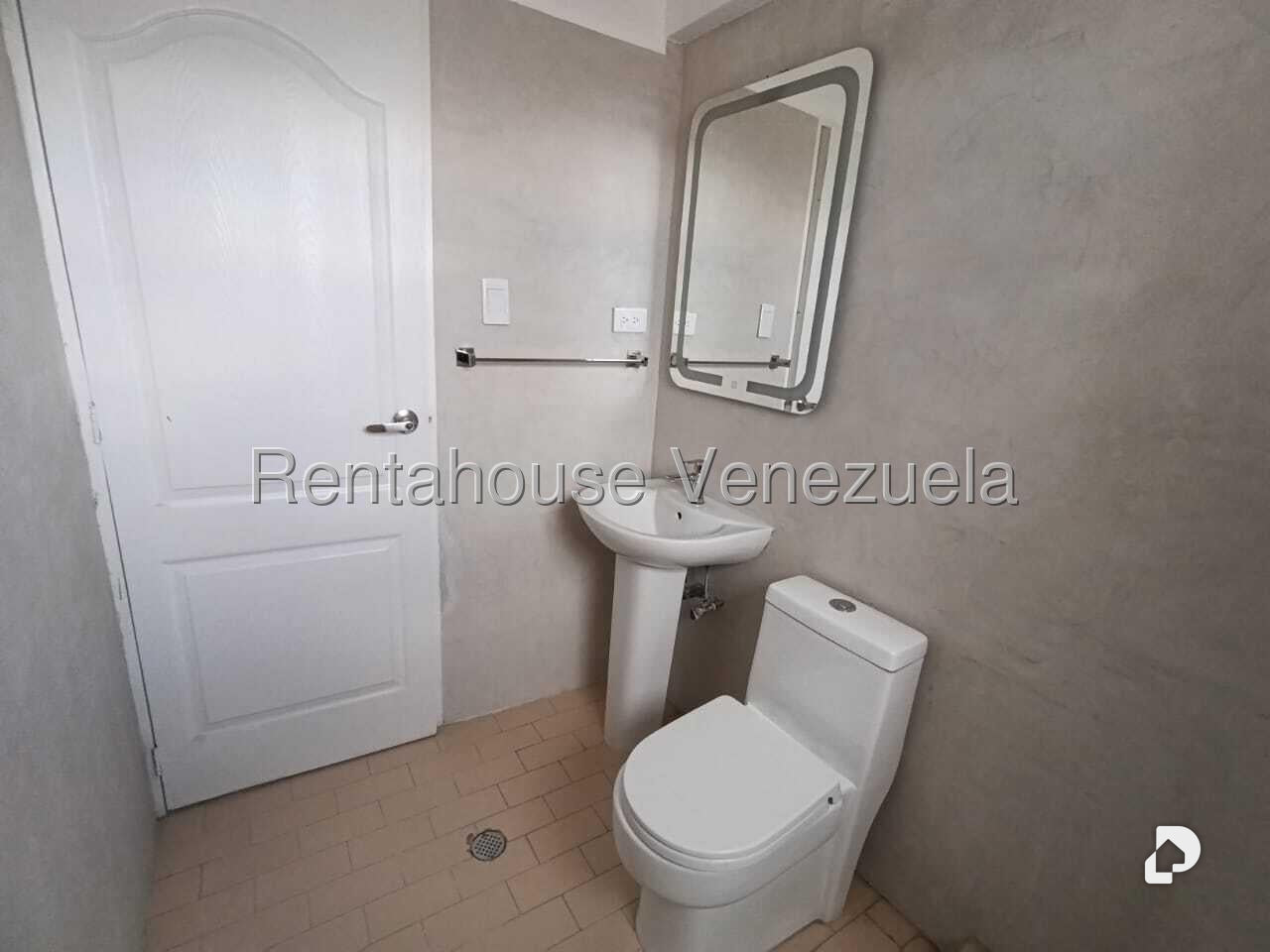 Apartamento en Los Rosales, Caracas – 3