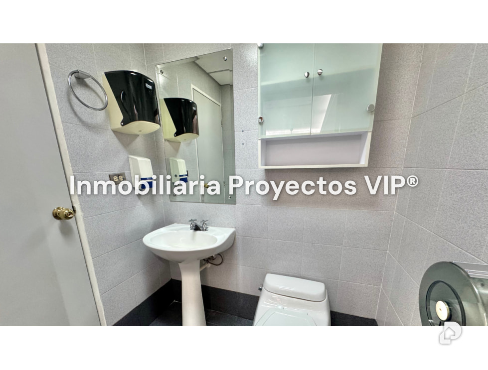 Oficina en Los Cortijos de Lourdes, Caracas – 14