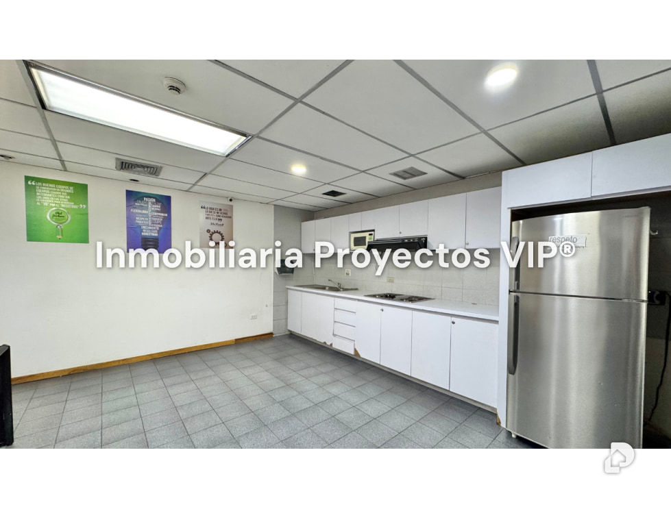 Oficina en Los Cortijos de Lourdes, Caracas – 16