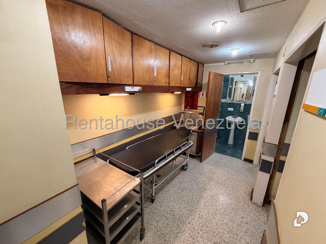 Local comercial en Bello Monte, Caracas – 10