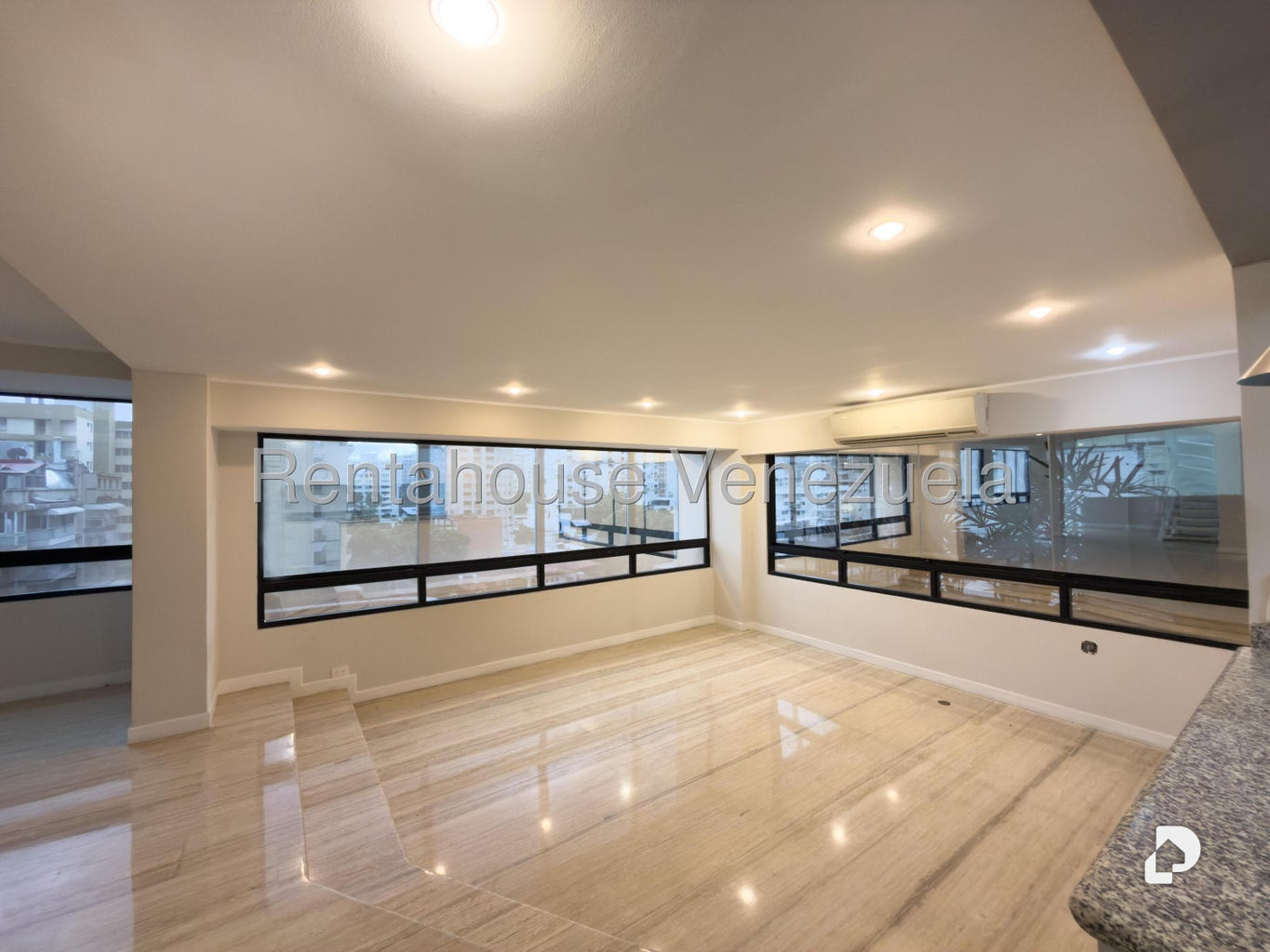 Apartamento en Los Palos Grandes, Caracas – 1