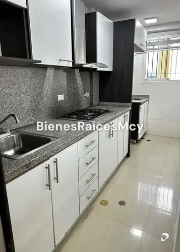 Apartamento en La Morita I, Maracay – 3