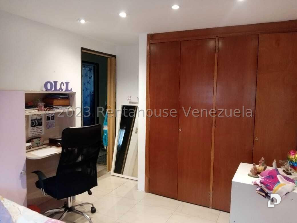 Casa en Hoyo de la Puerta, Caracas – 27