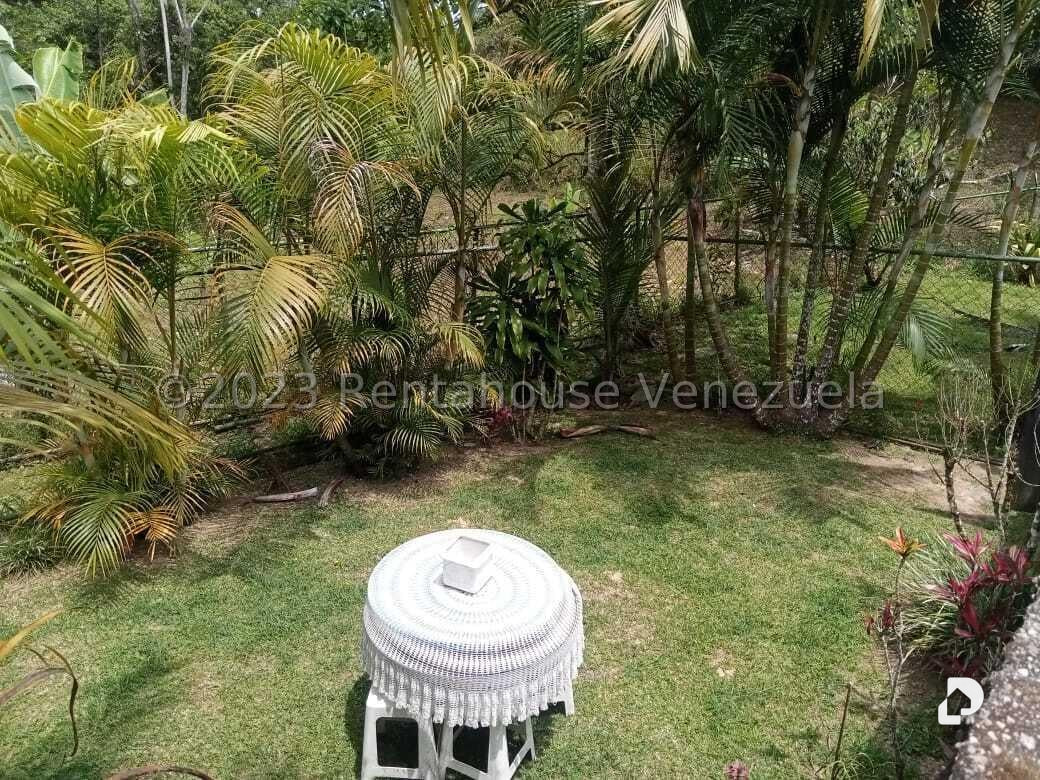 Casa en Hoyo de la Puerta, Caracas – 11