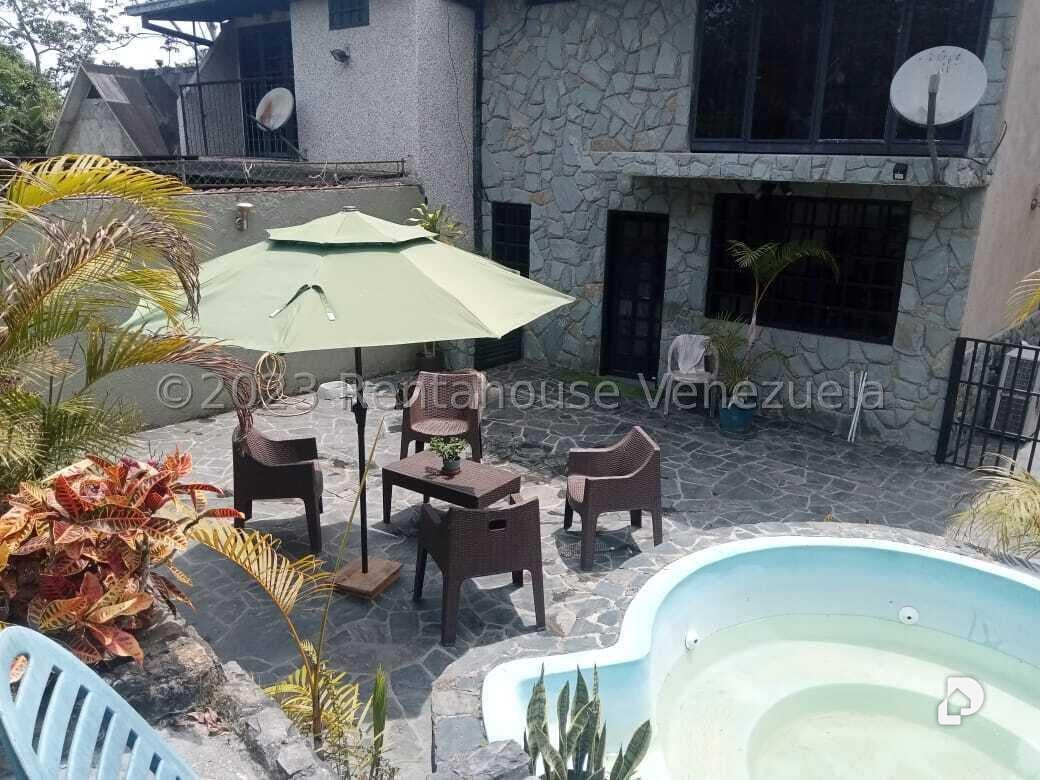 Casa en Hoyo de la Puerta, Caracas – 2