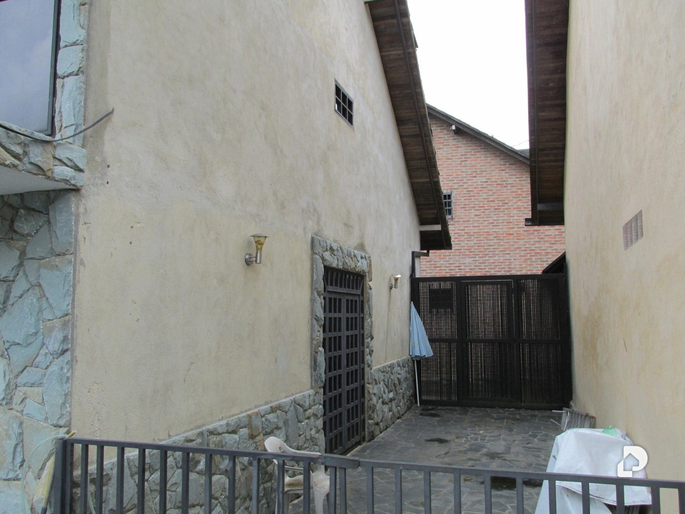 Casa en Hoyo de la Puerta, Caracas – 14
