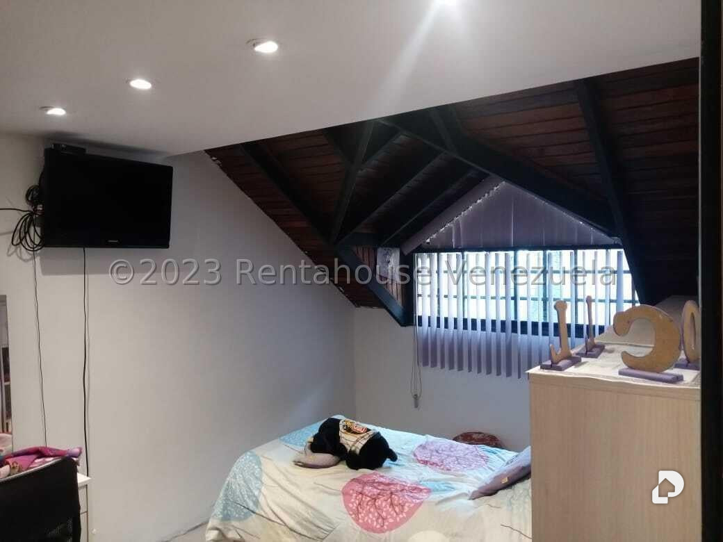 Casa en Hoyo de la Puerta, Caracas – 26