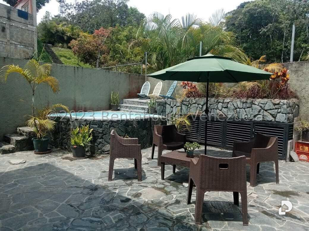 Casa en Hoyo de la Puerta, Caracas – 12