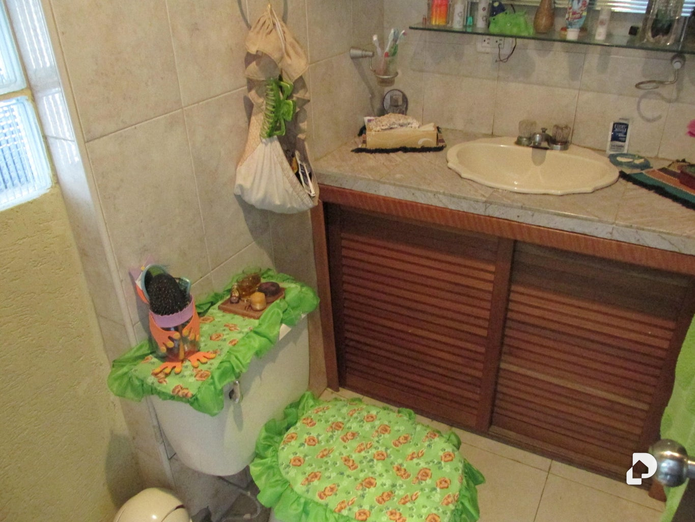Casa en Hoyo de la Puerta, Caracas – 28