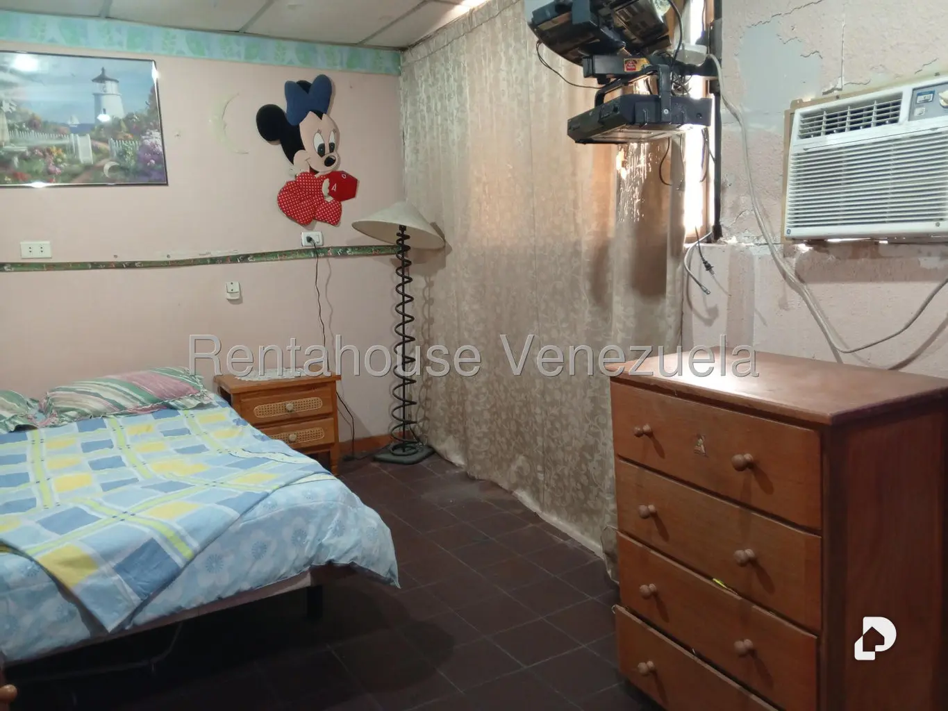 Casa en Los Rosales, Caracas – 34
