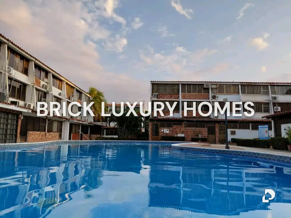 Townhouse en Complejo Turístico El Morro, Lechería – 12