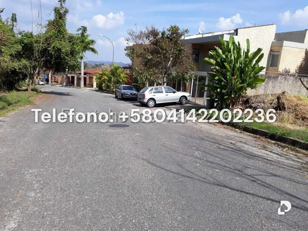 Terreno en Parque Oripoto, Caracas – 4