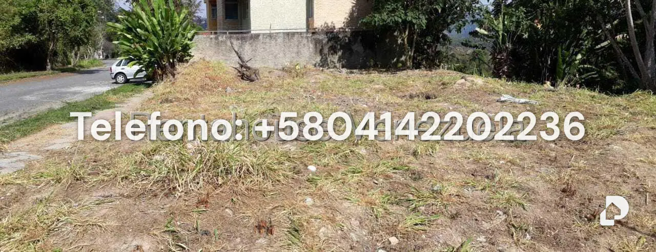 Terreno en Parque Oripoto, Caracas – 2