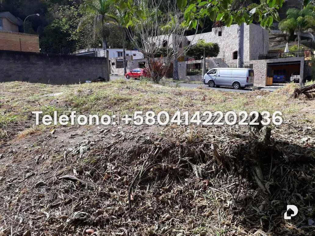 Terreno en Parque Oripoto, Caracas – 1