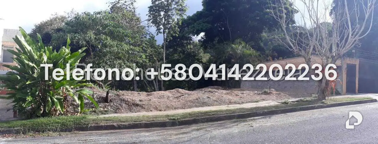 Terreno en Parque Oripoto, Caracas – 22