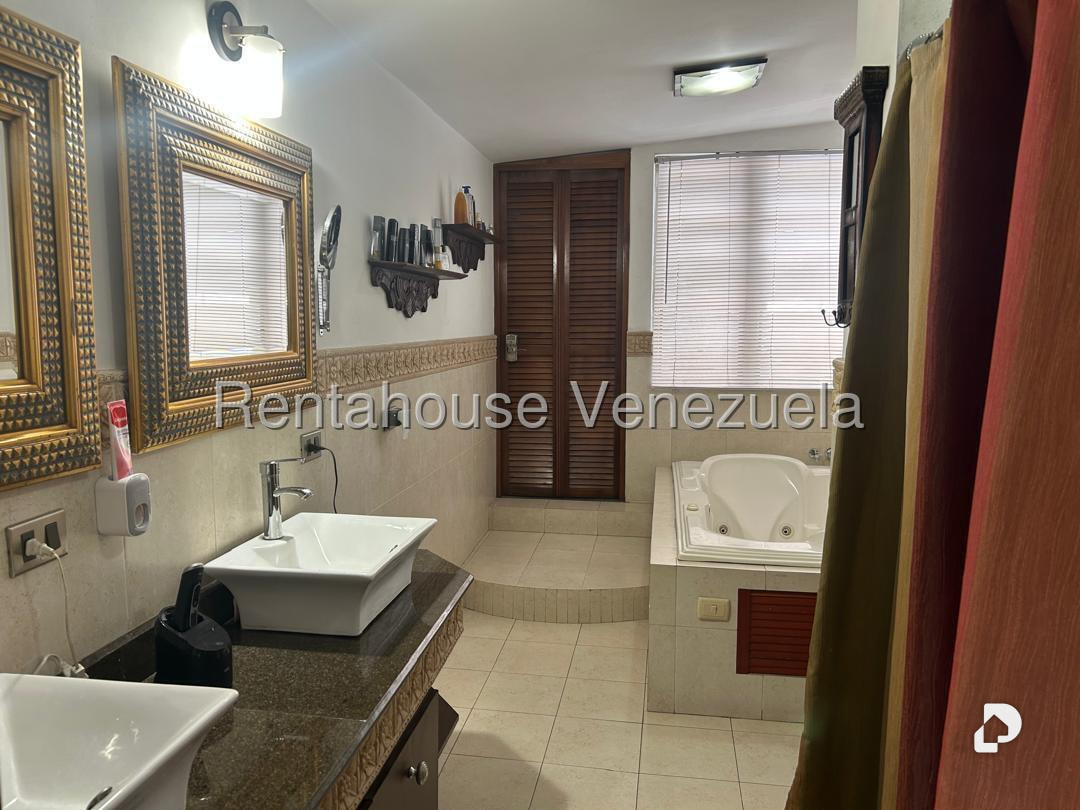 Casa en El Marqués, Caracas – 23