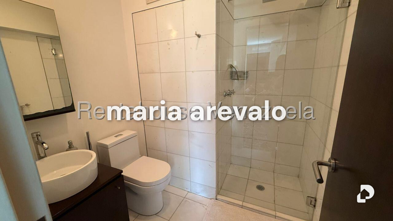 Apartamento en Campo Alegre, Caracas – 23