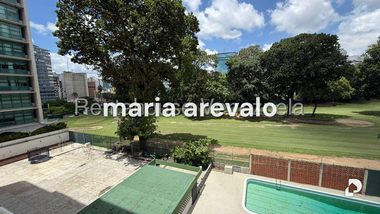 Apartamento en Campo Alegre, Caracas – 22