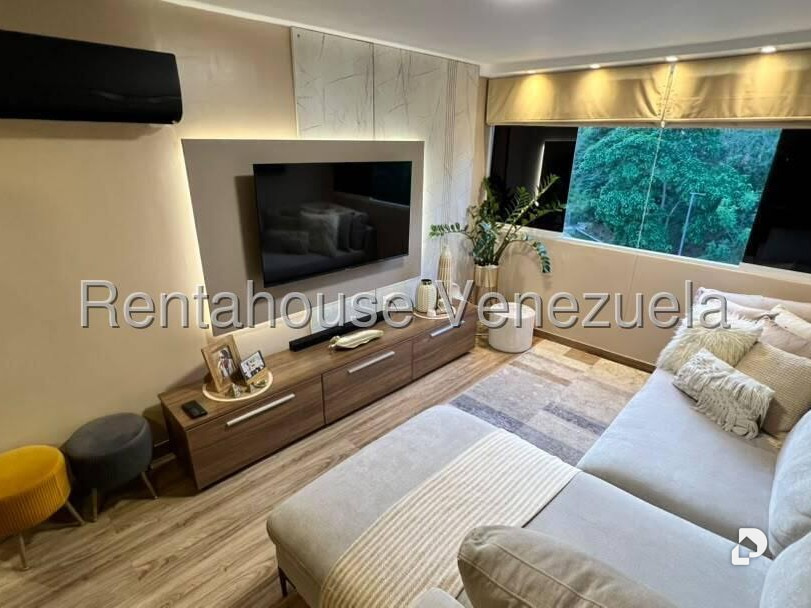 Apartamento en Los Naranjos Humboldt, Caracas – 1