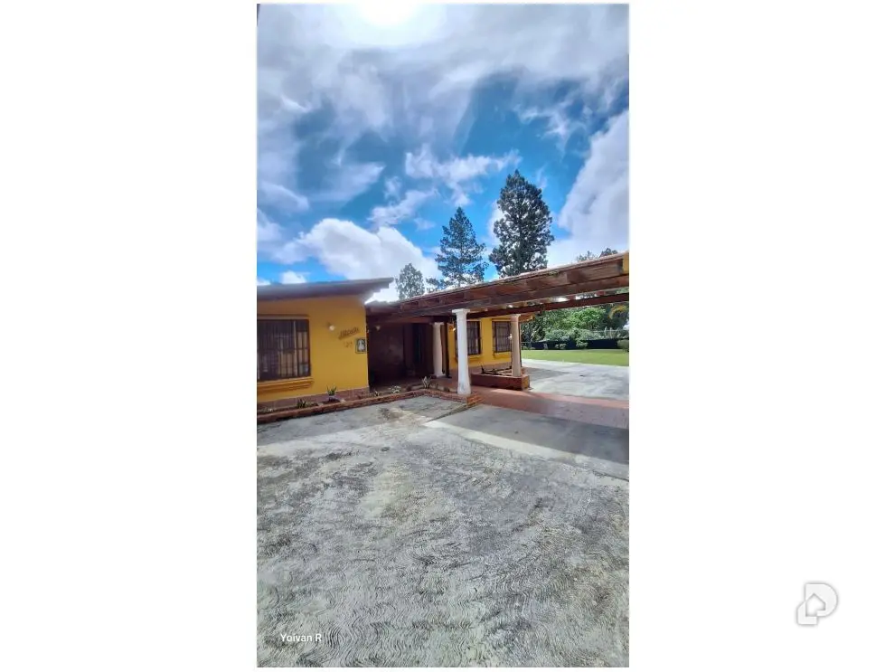 Casa en Club de Campo, Altos Mirandinos – 2