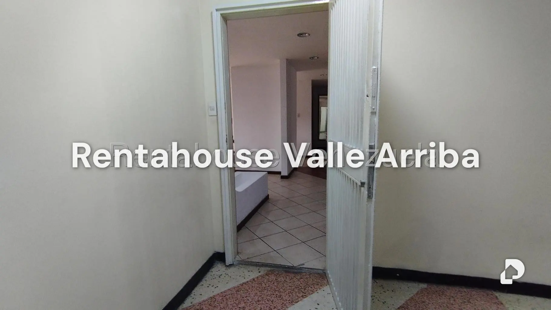 Apartamento en Altamira, Caracas – 2