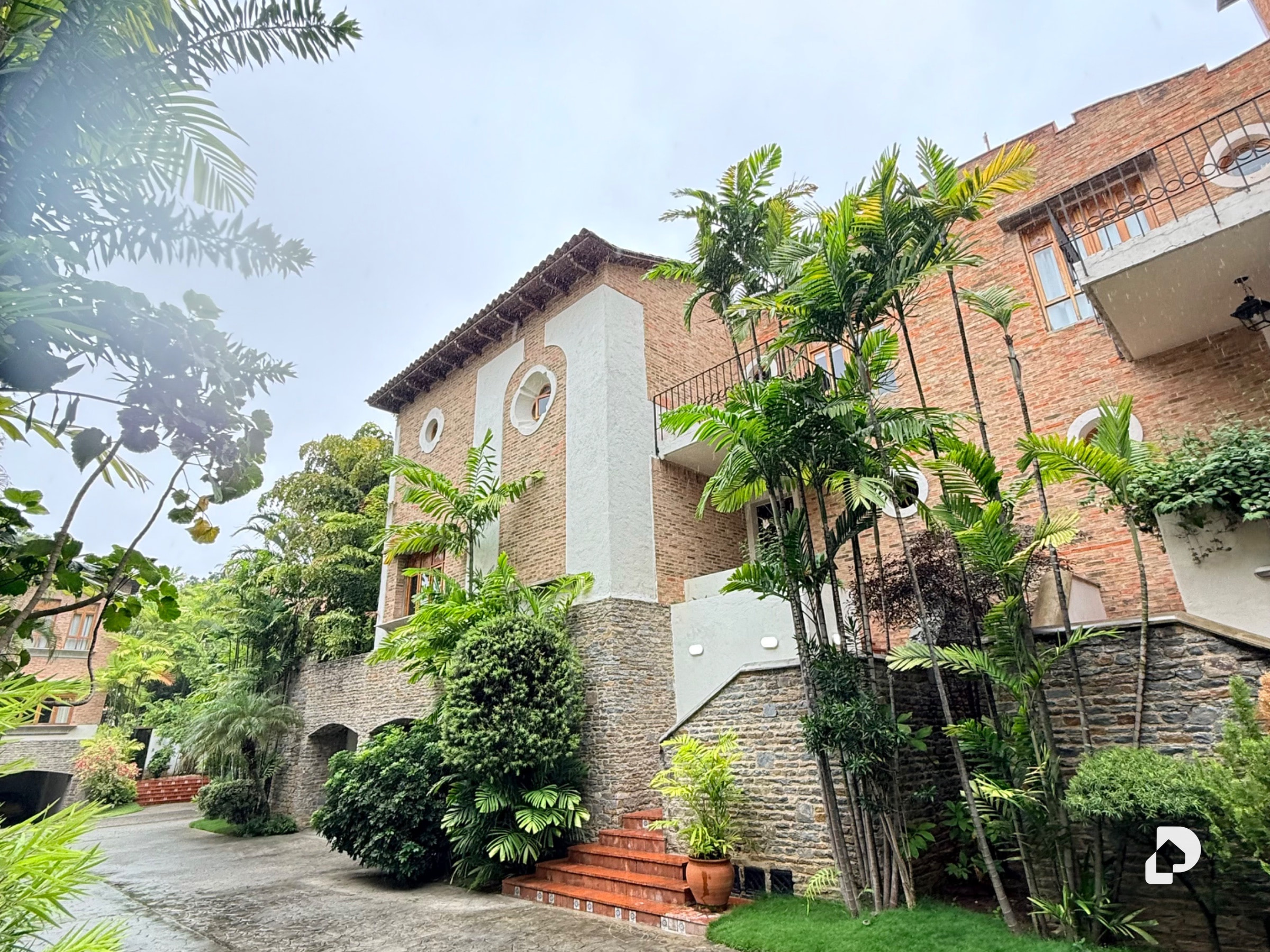 House in La Floresta, Caracas – 1