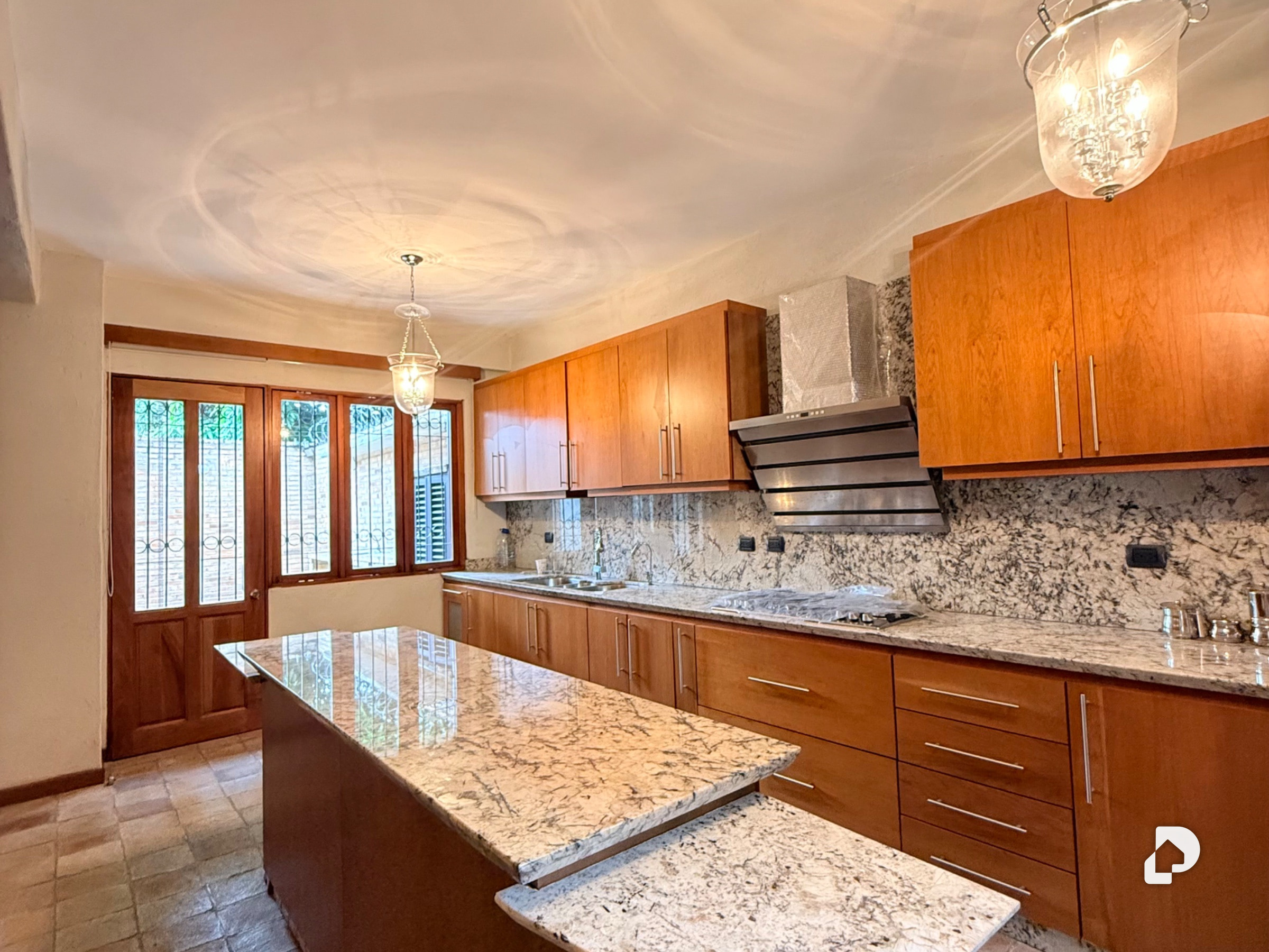 House in La Floresta, Caracas – 6