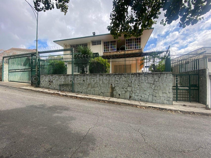 Casa en El Marqués, Caracas - 1