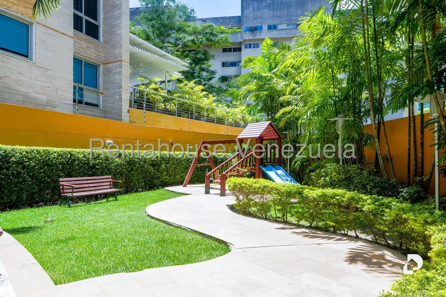 Apartamento en Las Mesetas de Santa Rosa de Lima, Caracas