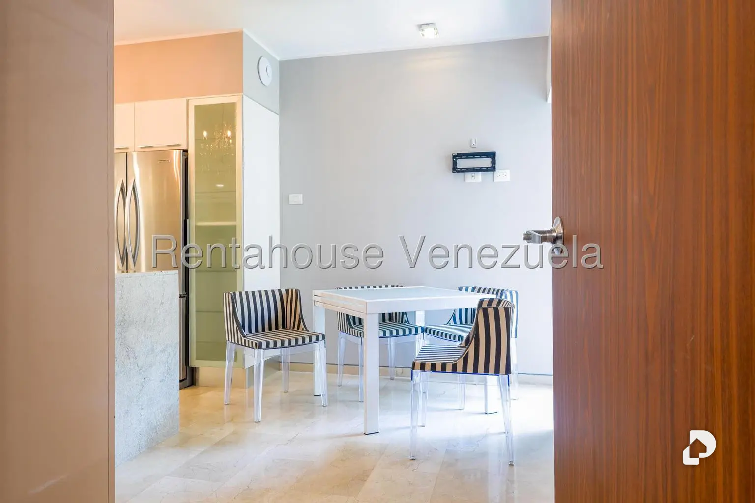 Apartamento en Las Mesetas de Santa Rosa de Lima, Caracas