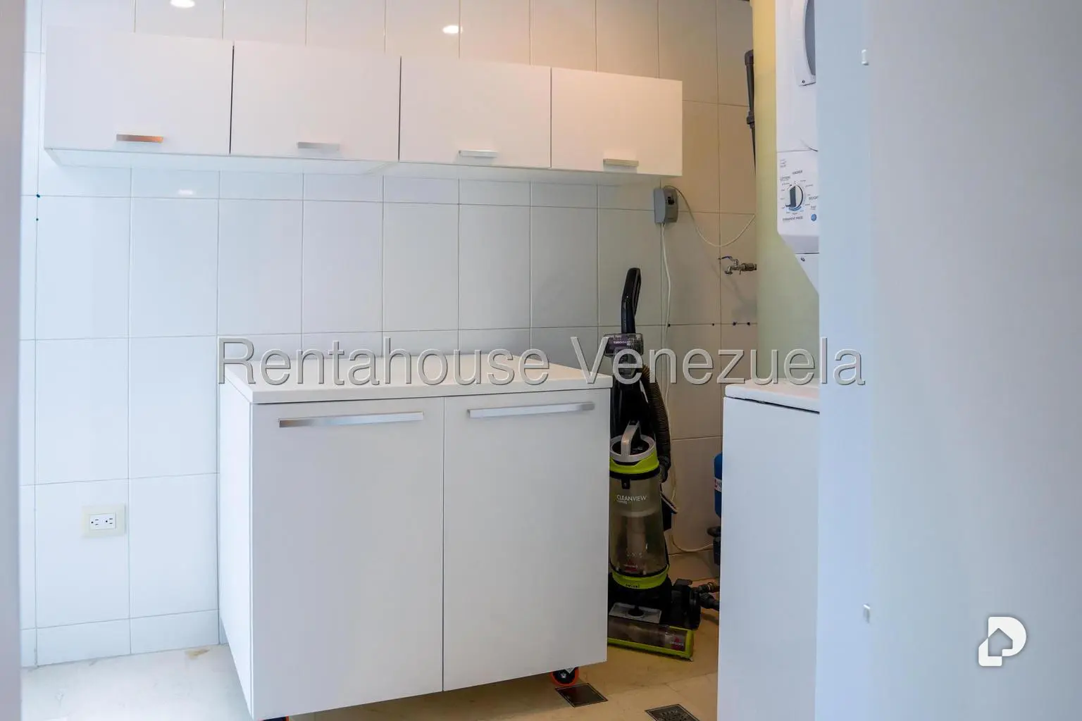 Apartamento en Las Mesetas de Santa Rosa de Lima, Caracas