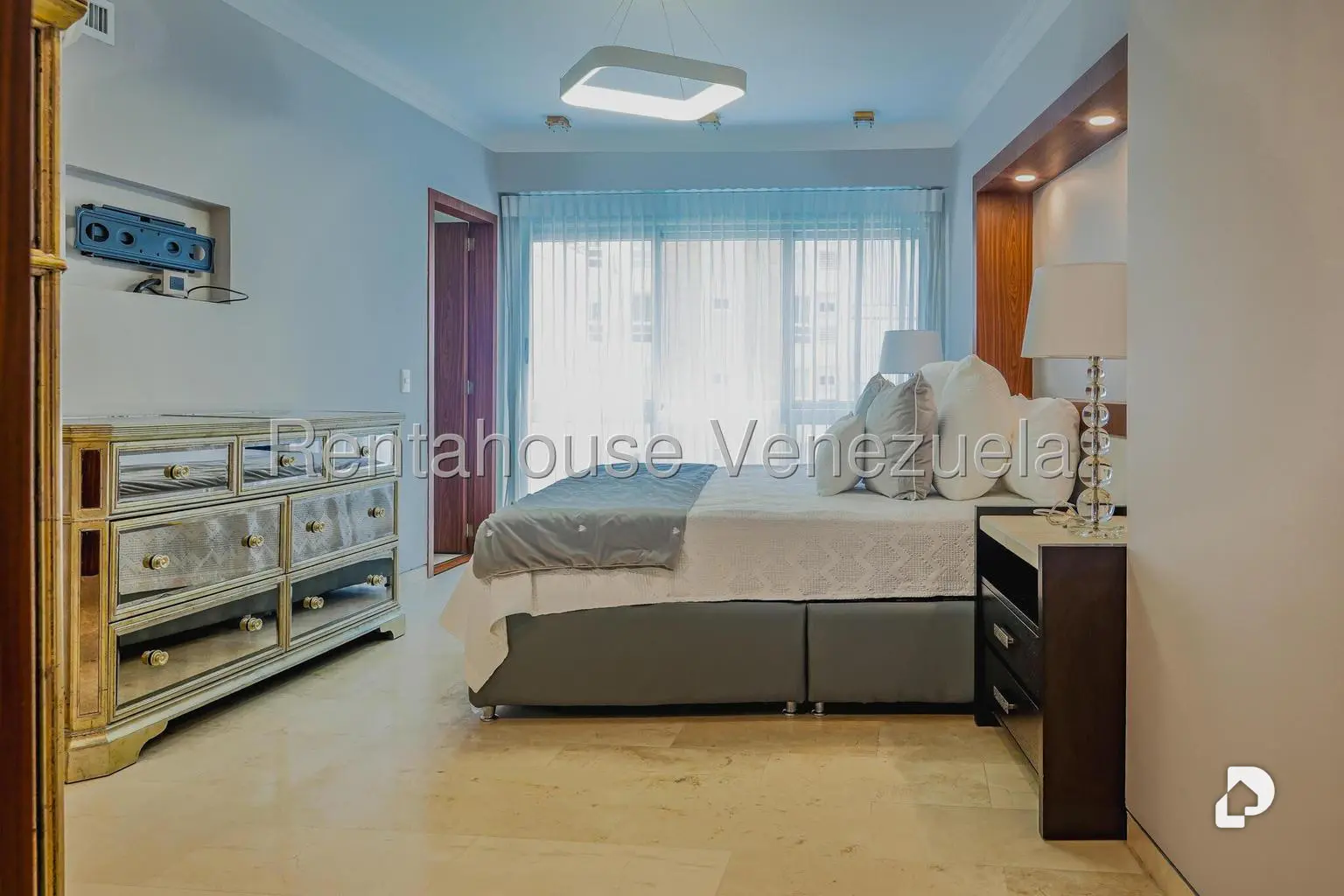 Apartamento en Las Mesetas de Santa Rosa de Lima, Caracas