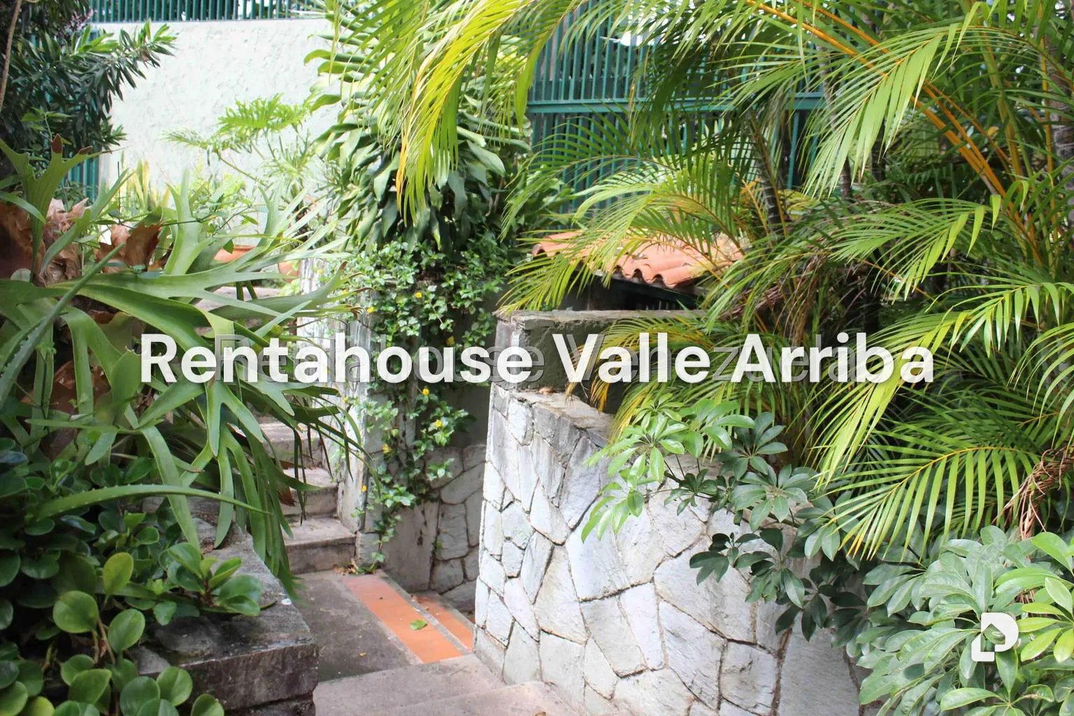 Casa en Lomas de San Rafael de La Florida, Caracas – 12