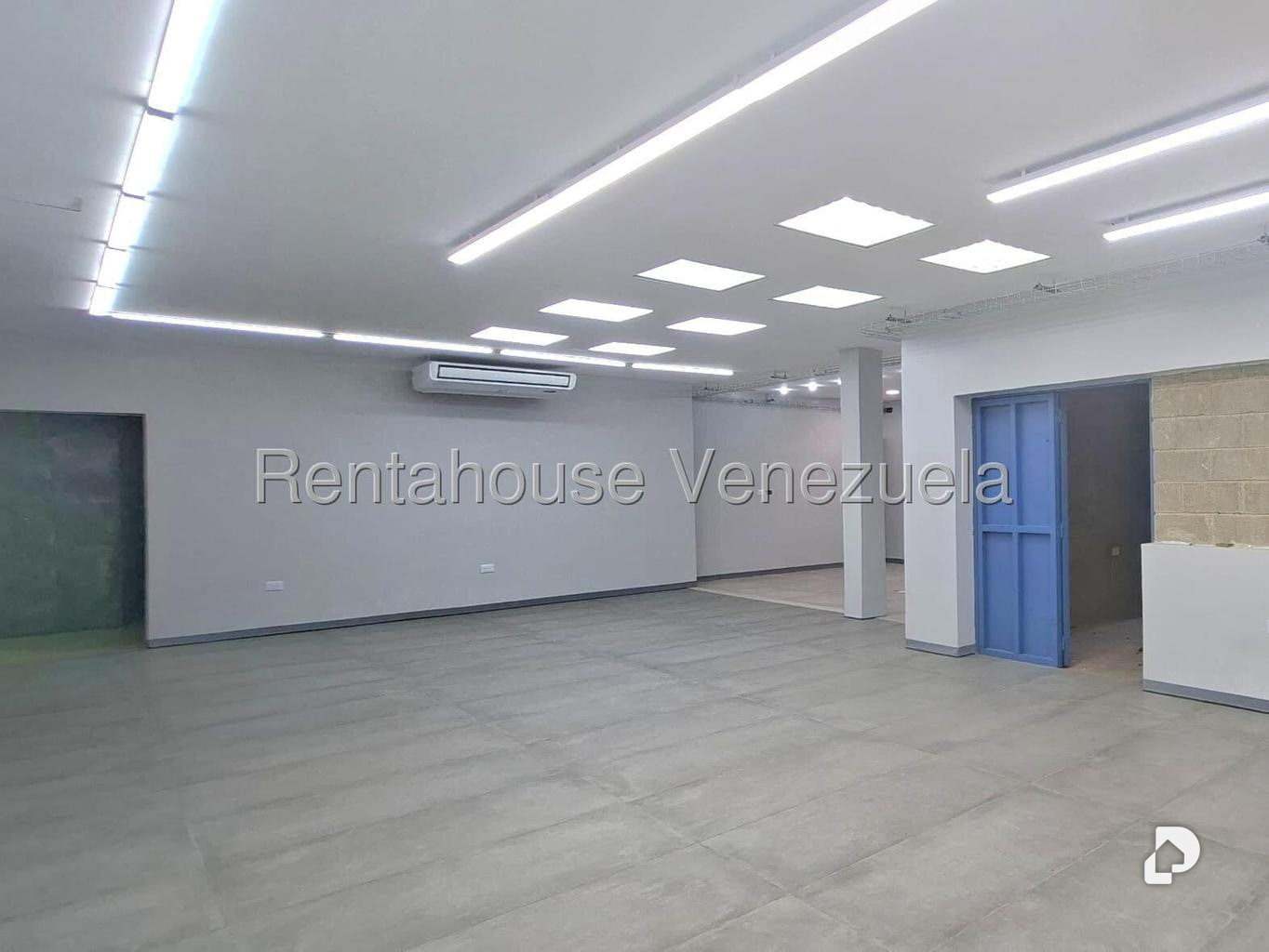 Local comercial en El Paraíso, Caracas – 12