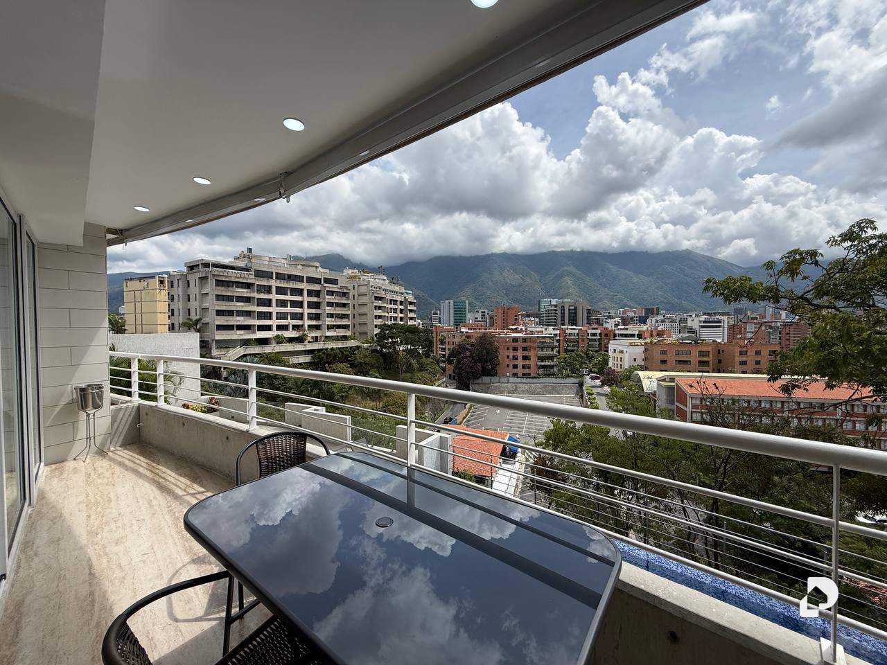Apartment in Chula Vista, Caracas – 5