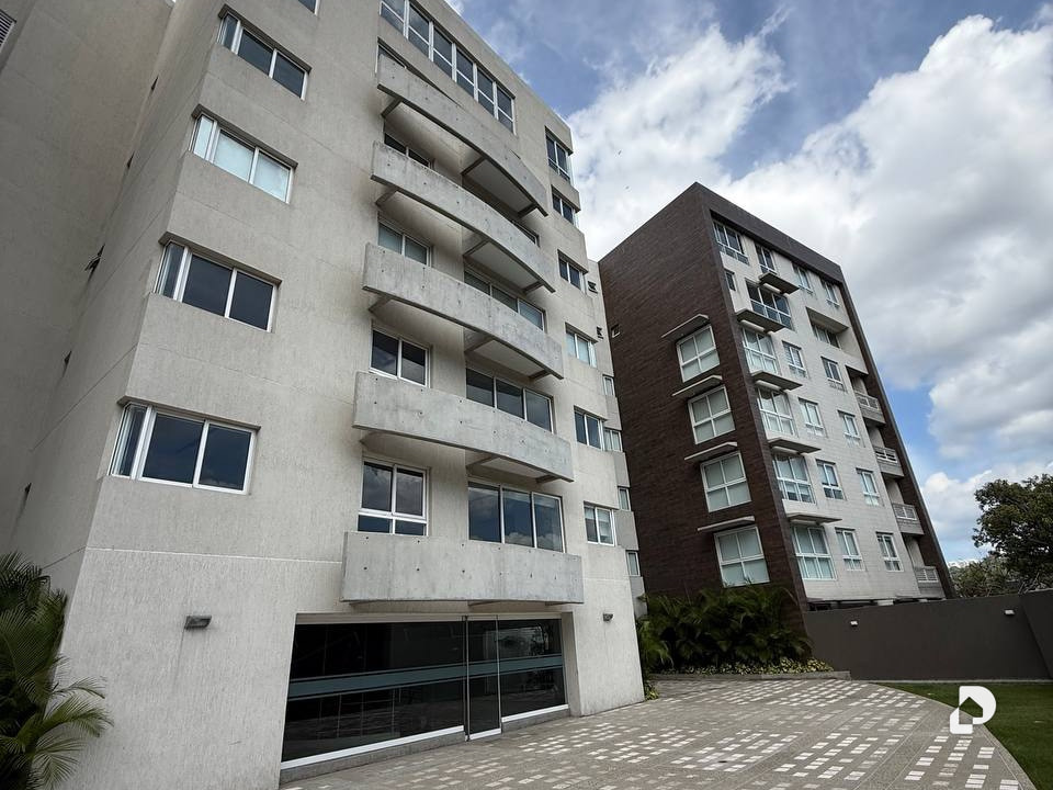 Apartment in Chula Vista, Caracas – 1