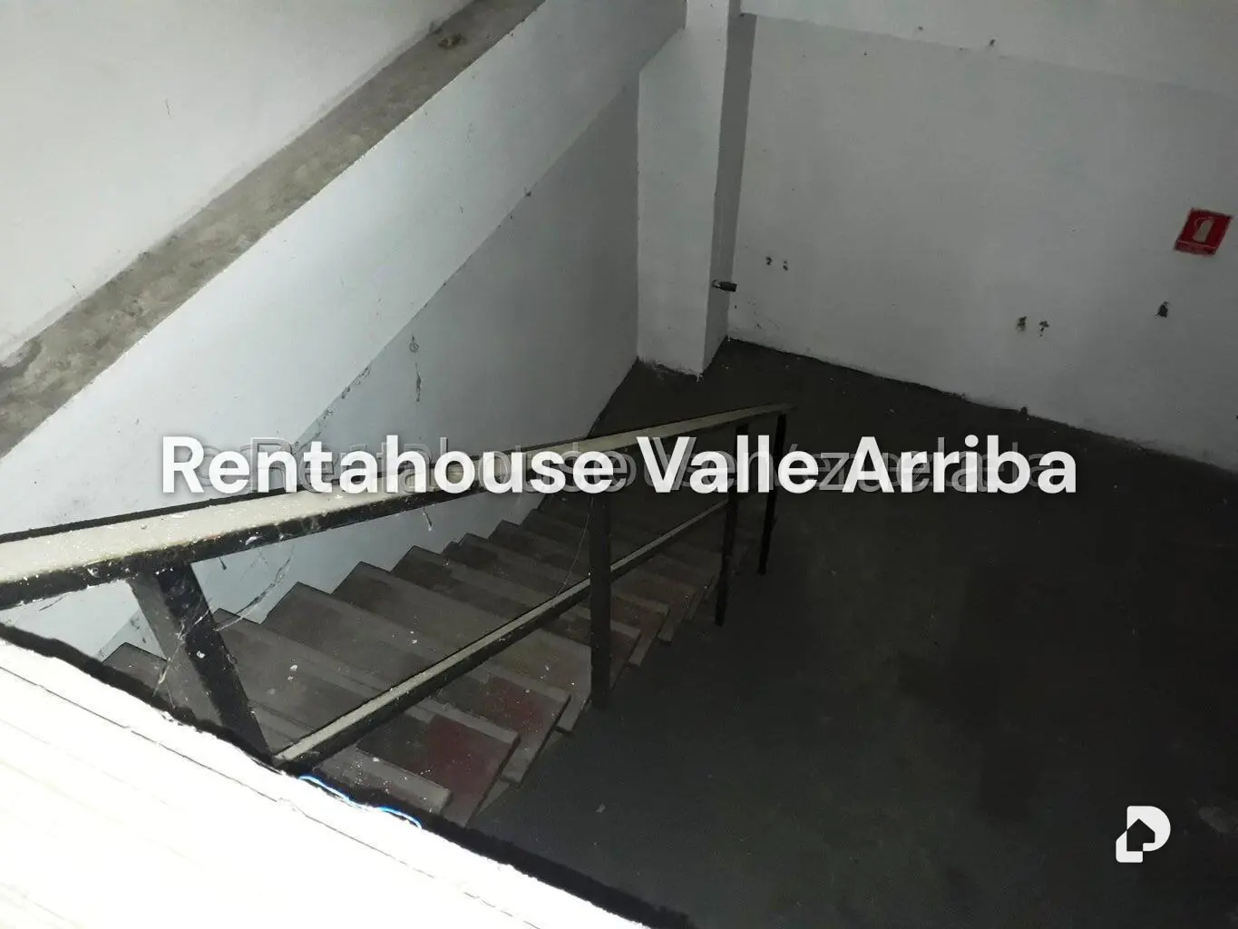 Local comercial en El Paraíso, Caracas – 16