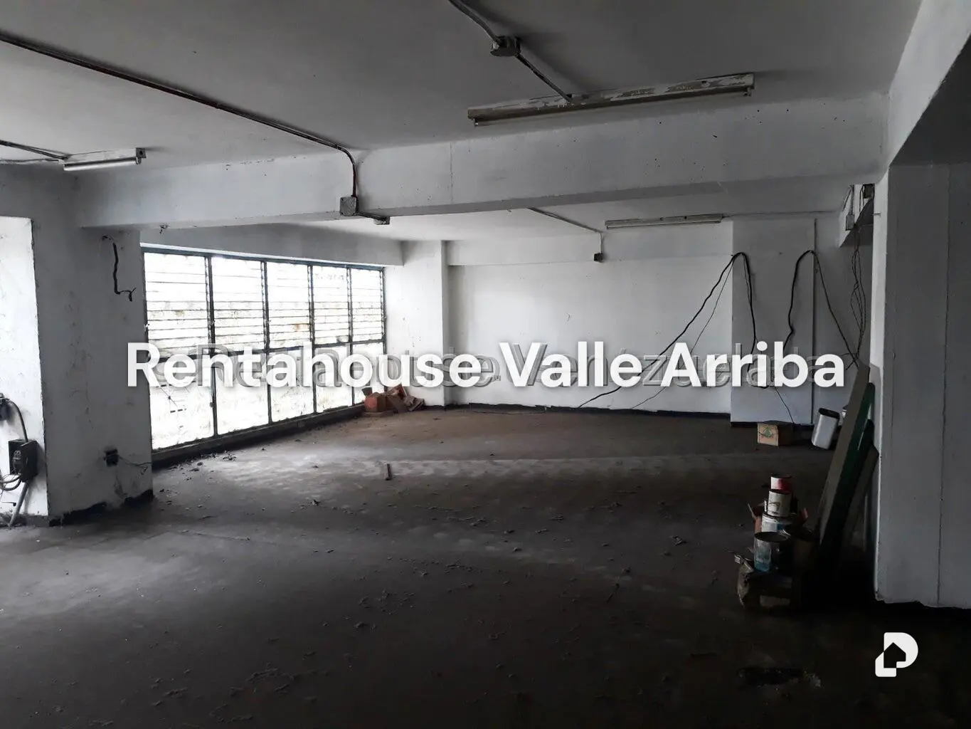 Local comercial en El Paraíso, Caracas – 21