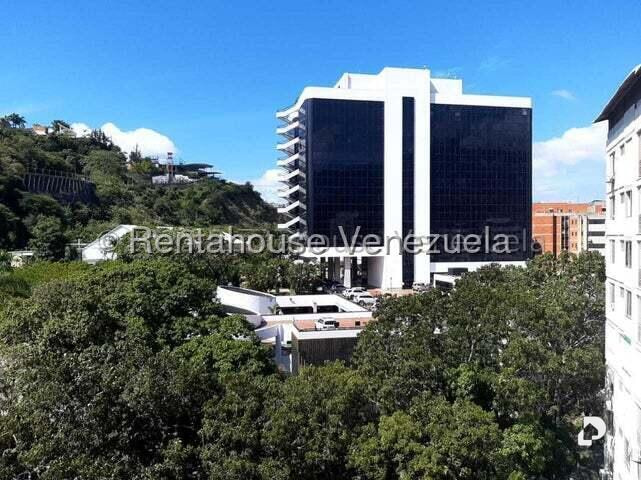 Apartamento en Chuao, Caracas – 12