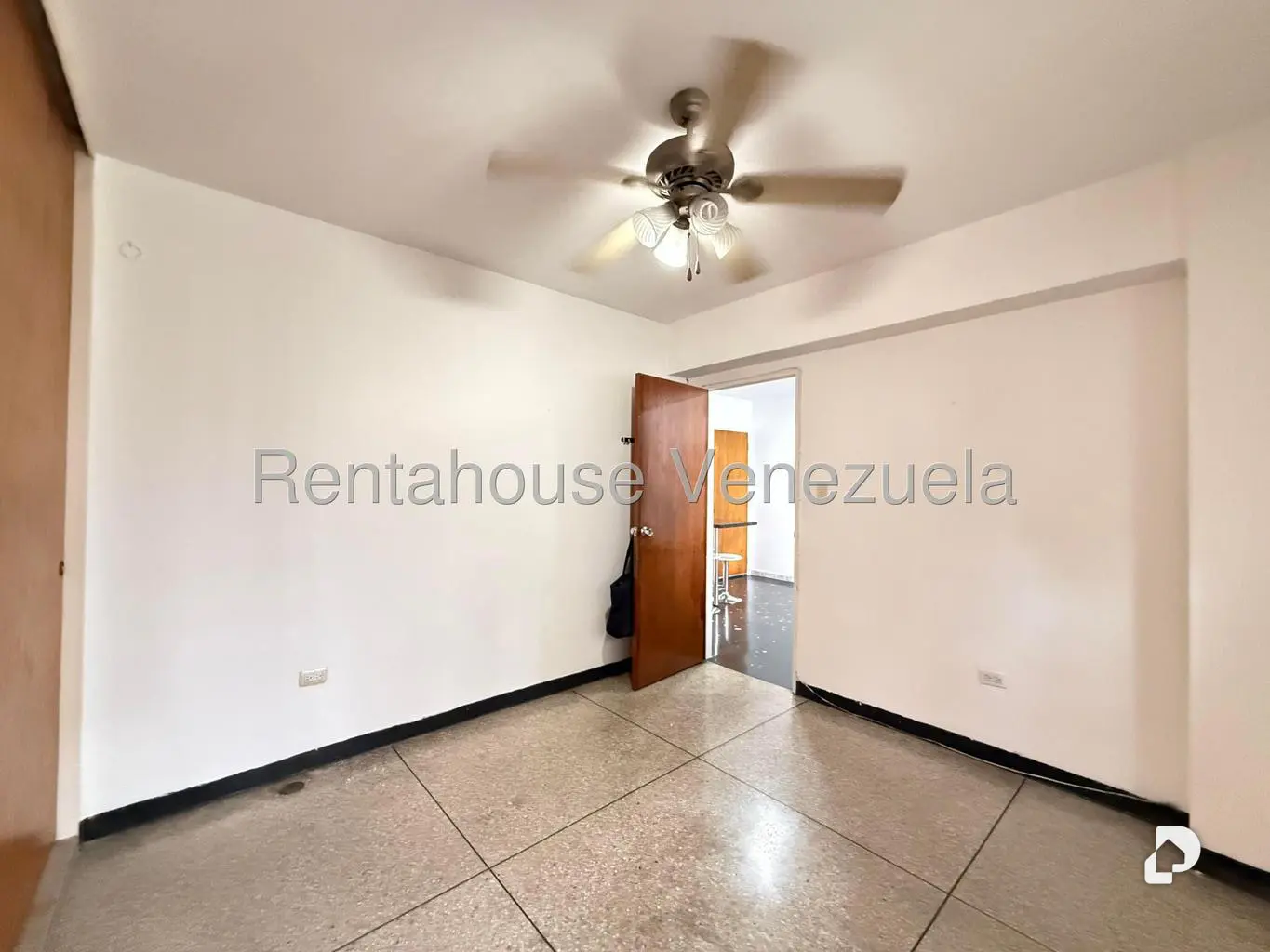 Apartamento en La Candelaria, Caracas – 15