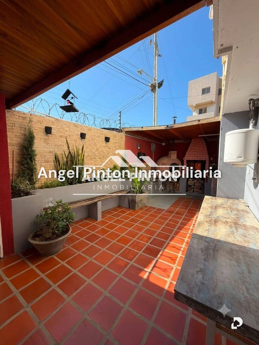 Casa en Avenida Fuerzas Armadas, Maracaibo – 5