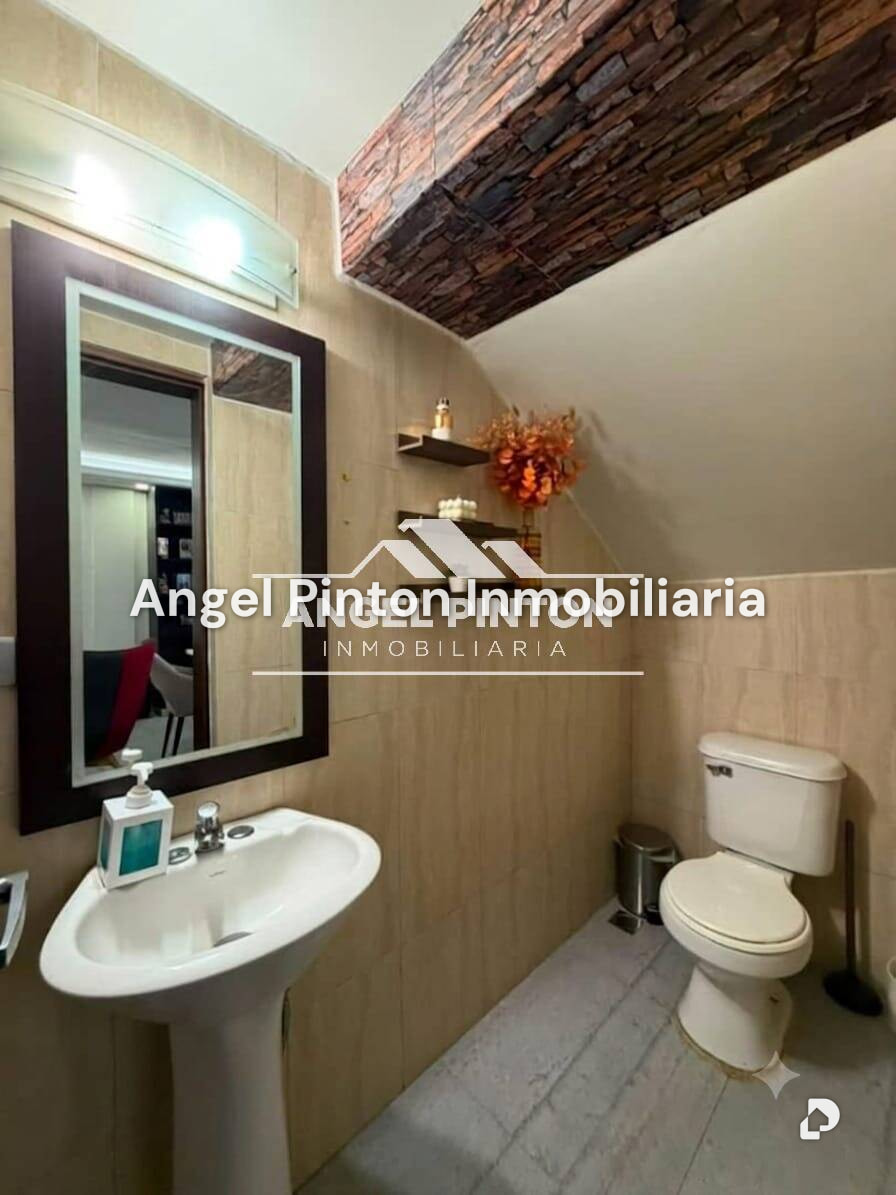 Casa en Avenida Fuerzas Armadas, Maracaibo – 19