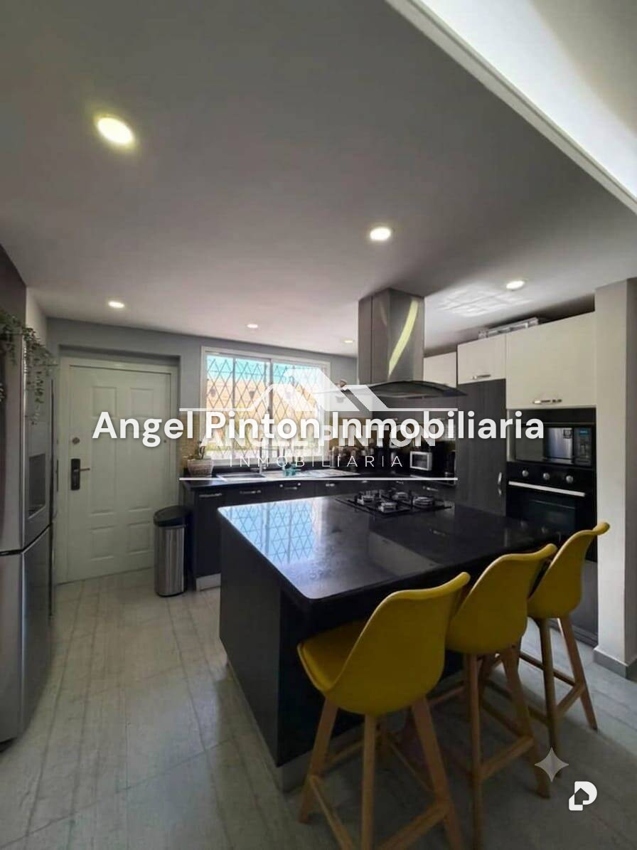 Casa en Avenida Fuerzas Armadas, Maracaibo – 3