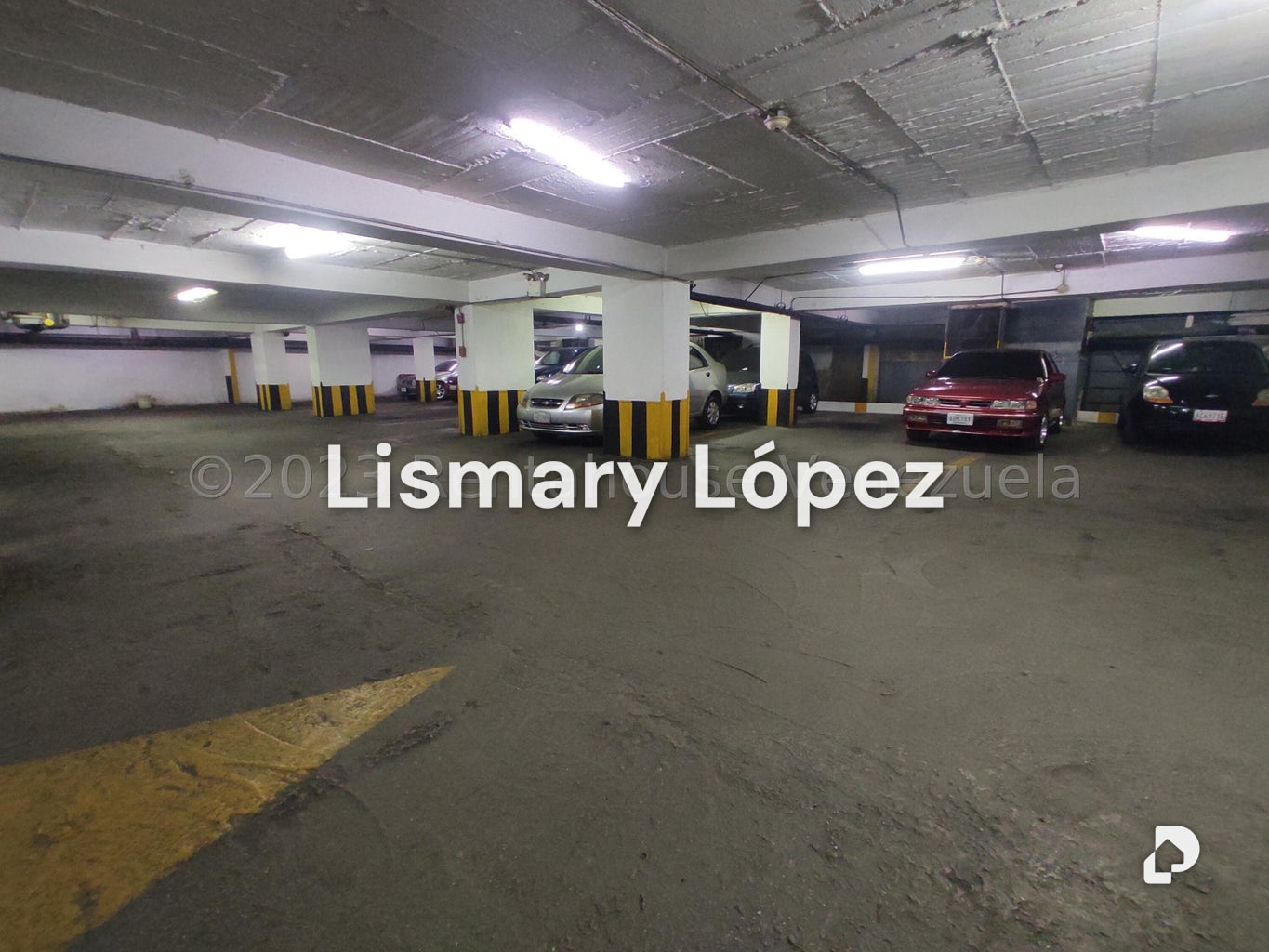 Garaje/Estacionamiento en Quinta Crespo, Caracas – 11
