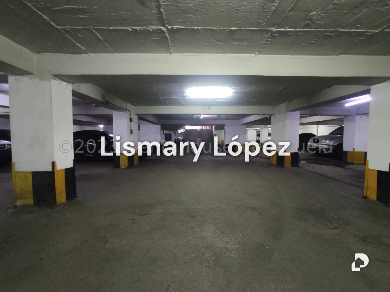 Garaje/Estacionamiento en Quinta Crespo, Caracas – 9