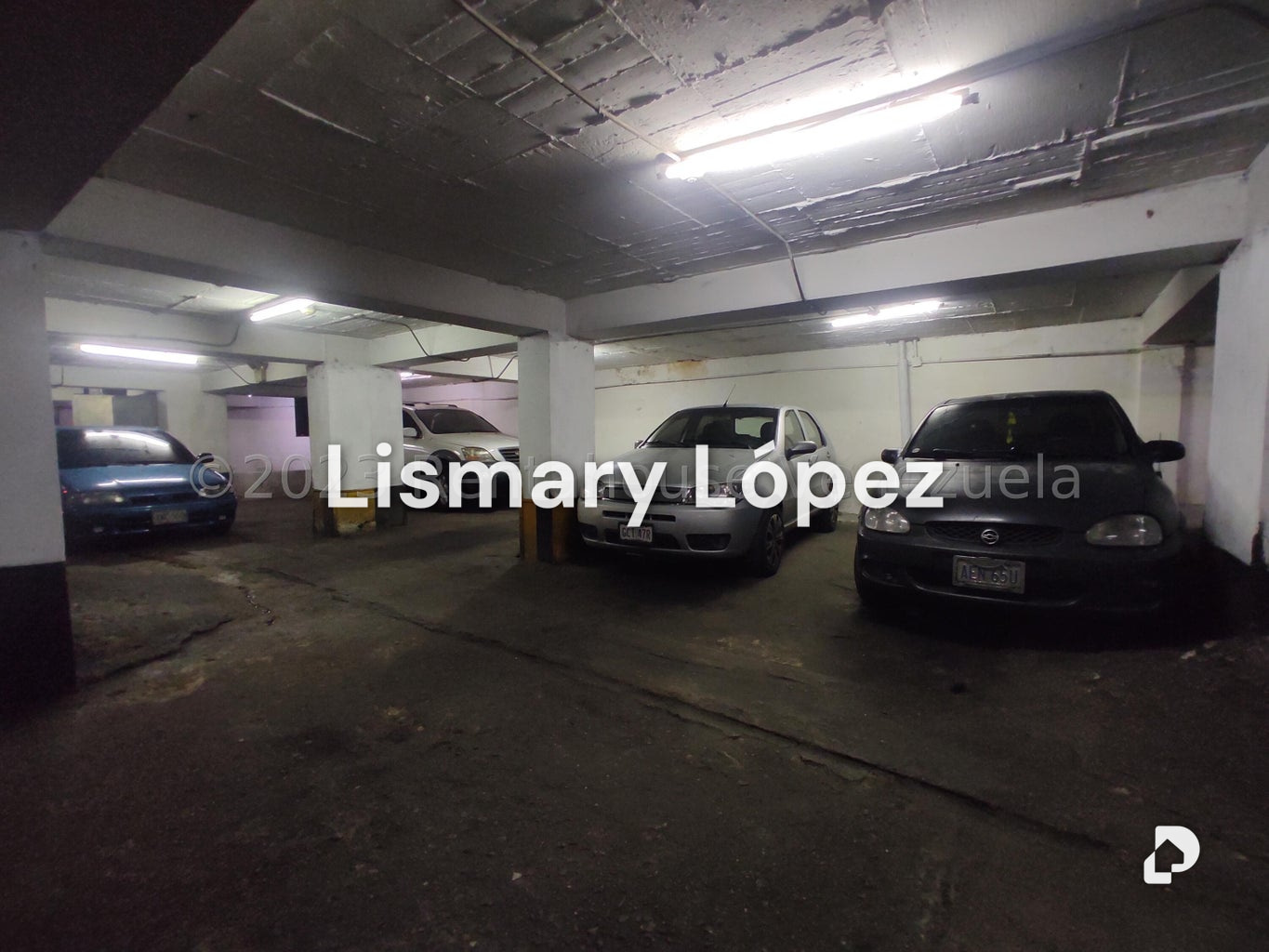 Garaje/Estacionamiento en Quinta Crespo, Caracas – 6