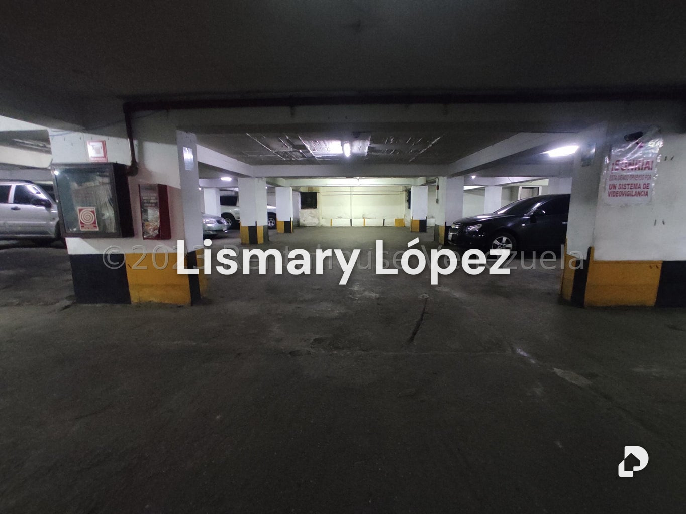 Garaje/Estacionamiento en Quinta Crespo, Caracas – 3