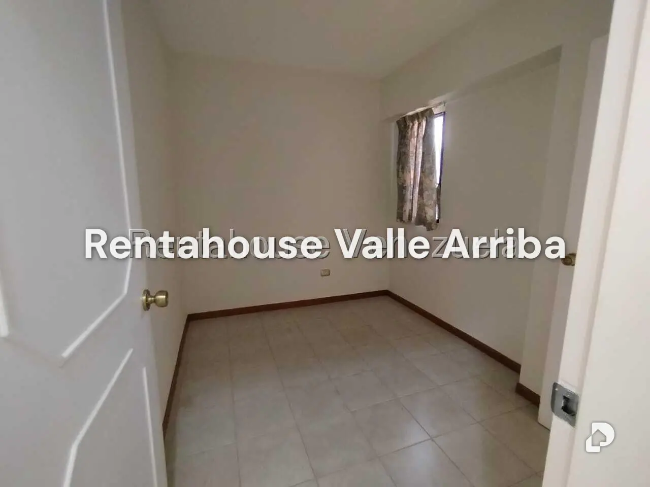 Apartamento en Las Esmeraldas, Caracas – 16
