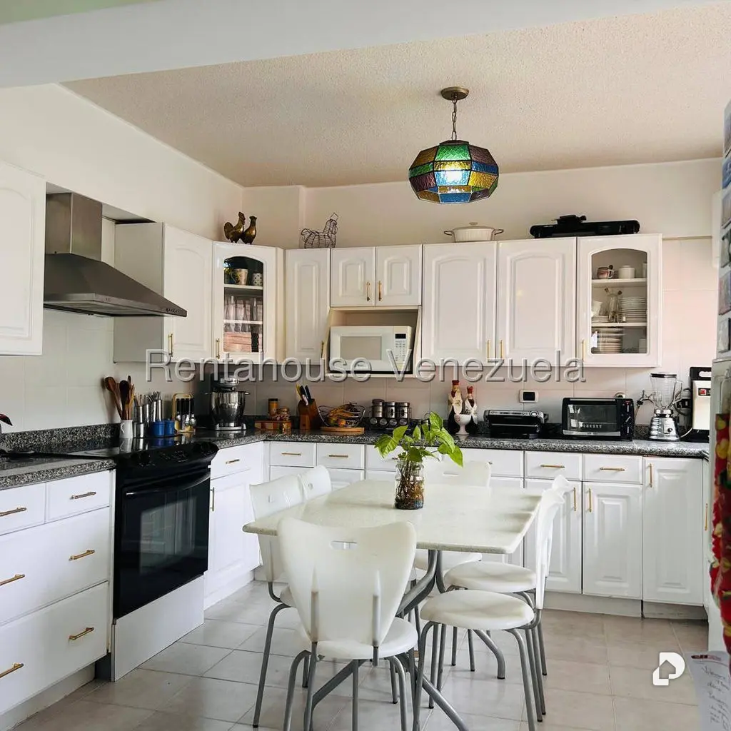 Apartamento en Las Esmeraldas, Caracas – 27